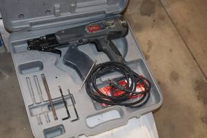 lot 638 image: Senco DuraSpin Collated Screwdriver DS208-AC with Case