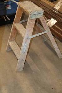 lot 658 image: 2 Wooden Step Ladder