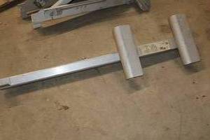 lot 664 image: Ladder Jack