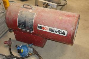 lot 676 image: National-Riverside Co Universal 350000-BTU Forced Air Heater 3500 FA with (2) Attachments