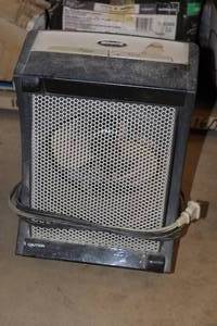 lot 679 image: Bionaire Electric Heater