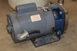 lot 687 image: Pride Pump Co Century Jet Pump Duty 34-HP Pump Motor HP75-75 K. P.
