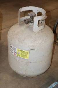 lot 688 image: Propane Tank (empty)
