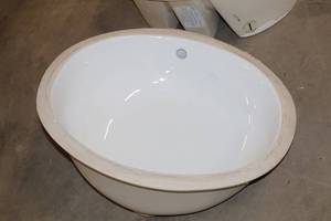 lot 699 image: Kohler Oval Sink Basin
