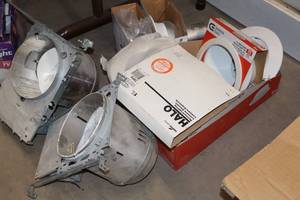 lot 724 image: Lot of  Misc. Recessed Lighting Parts - Fixtures, Reflectors, Trim Rings