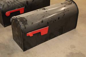 lot 728 image: Metal Mailbox 7x20x9