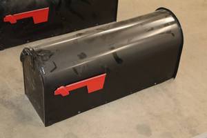 lot 730 image: Metal Mailbox 7x20x9
