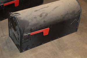 lot 734 image: Metal Mailbox 8x22x11