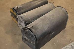 lot 739 image: Lot of (3) Metal Mailbox