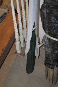 lot 785 image: Lot of (4) 49 Metal Posts