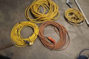 lot 796 image: Lot of (4) Scrap Extension Cords