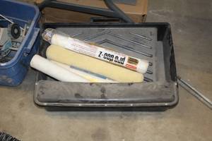 lot 799 image: Lot of (4) 38 Nap x 18W Roller Covers with Paint Tray