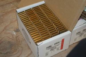 lot 837 image: Lot of (1 Box) 16GA 716 Crown 1-12 Leg Crown Staples
