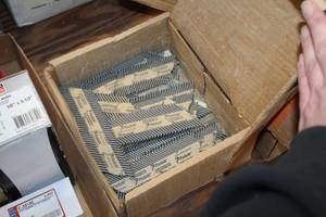 lot 860 image: Lot of (1 Box) Paslode RounDrive 30-degree 2-38x.113 Smooth Shank Nails