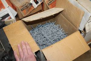 lot 866 image: Lot of (1 Box) 3-12 Galvanized Nails