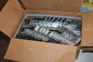 lot 875 image: Lot of (1 Box) Hangers