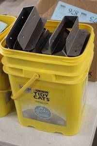 lot 885 image: Lot of (1 Pail) Hangers