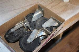lot 889 image: Lot of (4) 5 Swivel Caster Wheels