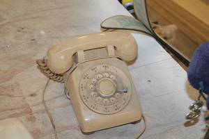 lot 894 image: Vintage Rotary Telephone
