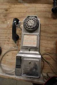 lot 898 image: Vintage Pay Phone with Keys