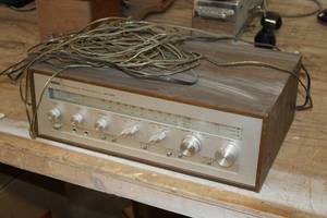 lot 903 image: Vintage Yamaha 130W Stereo Receiver CR-420