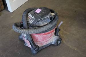 lot 632C image: Sears Craftsman 6.75-HP WetDry 210-mph Shop Vacuum