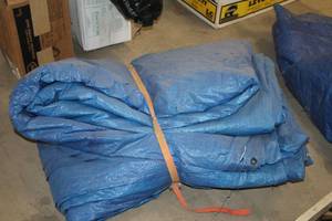 lot 978 image: Large Tarp