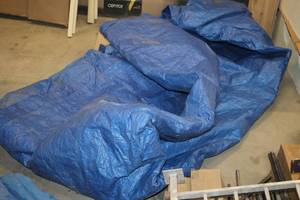 lot 979 image: Large Tarp