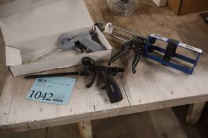 lot 1042 image: Lot of (3) Adhesive Guns