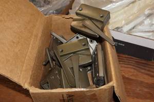 lot 1048 image: Lot of (8) Sash Locks