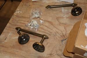 lot 1066 image: Lot of (2) Tuscany German Bronze Tissue Holders