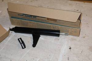 lot 1090 image: Lot of (2) Door Closer Kits