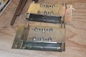 lot 1078 image: Lot of (6) Large Hinges