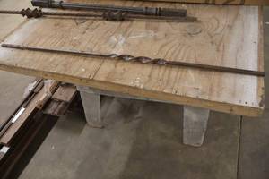 lot 1848 image: Wrought Iron Dcor 45-14