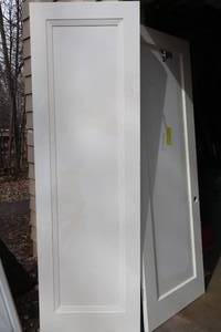 lot 1106 image: Solid Core 1-Panel Door 30x95-12