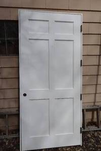 lot 1109 image: Solid Core Exterior 6-Panel Door 39-34x88-12