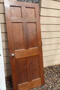 lot 1114 image: Solid Core 6-Panel Door 31-34x80