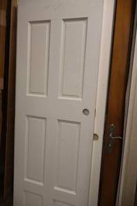 lot 1124 image: Solid Core 6-Panel Door 27-34x78-14