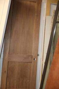 lot 1140 image: Solid Core 2-Panel Door 31-34x96