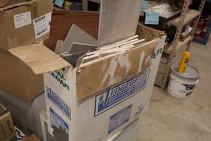lot 1896 image: Lot of (1 Box) Assorted Wood Shake Roofing