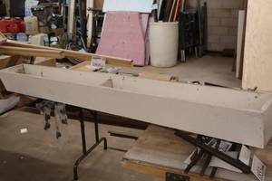 lot 1893 image: Wood Planter Box