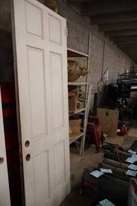 lot 1142 image: Solid Core 6-Panel Door 35-34x93-14