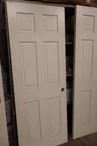 lot 1145 image: Solid Core 6-Panel Door 29-34x79