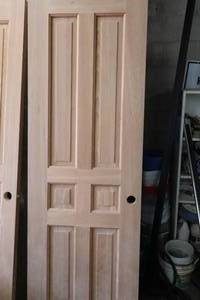 lot 1155 image: Solid Core 6-Panel Door 27-34x84