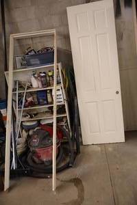 lot 1179 image: 6-Panel Door 29-34x95-12 with Jamb