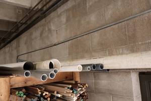 lot 1905 image: Lot of  Assorted PVC Pipe