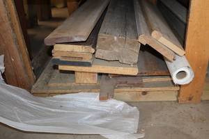 lot 1917 image: Lot of  Assorted Wood Boards