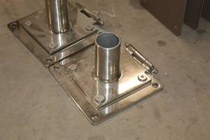 lot 1947 image: Lot of (2) Flip-Down Metal Post Bases