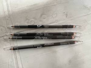 lot 10 image: 4 x 2-in1 Black Eye Liner Pencils