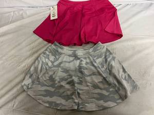 lot 61 image: 2 Sports Skorts - Pink and White Camo - Size Medium